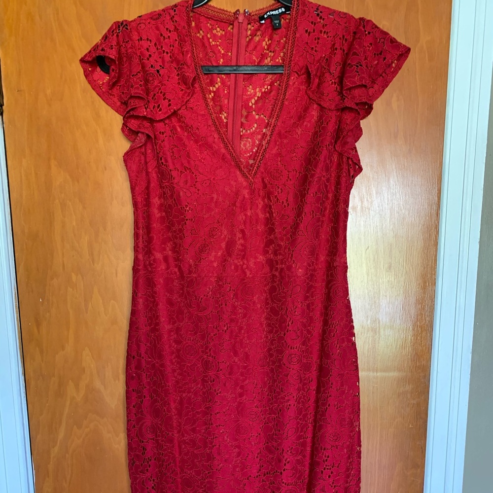 GORGEOUS RED LACE EXPRESS DRESS SZ8